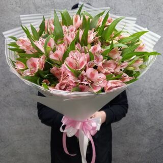 Букет из 15 розовых альстромерий